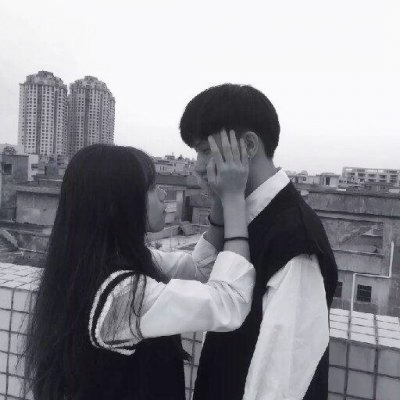 高清好看的个性黑白系情侣头像图片 个性黑白系情头