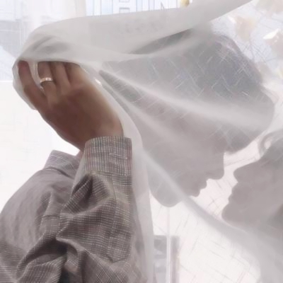 愿长伴永无话别之时 微信情侣头像唯美一对两张
