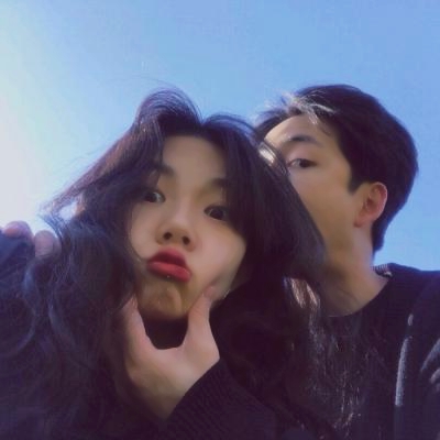 愿长伴永无话别之时 微信情侣头像唯美一对两张