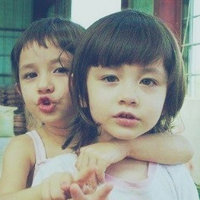 两人一张的欧美风可爱小孩情侣头像图片 欧美风小孩子情头
