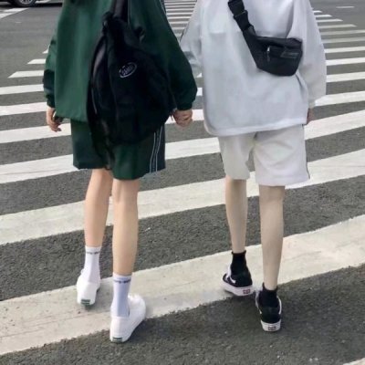 情侣头像不露脸一对两张,高清好看的情侣头像不露脸在一起