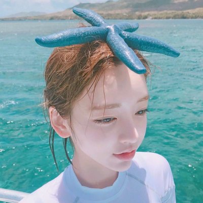 浪漫情侣头像一对两张,高清唯美的浪漫情侣头像一左一右