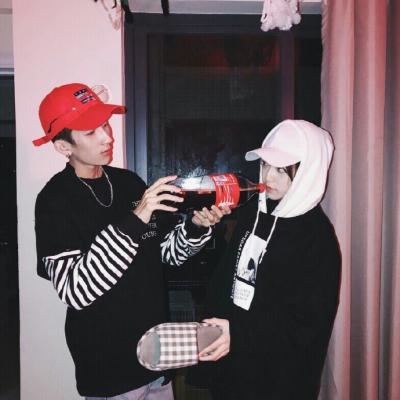 微信头像情侣图片时尚,高清好看潮流时尚的情侣微信头像精选
