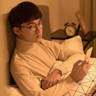 微信情侣一人一张头像,好看的微信情头像一男一女高清图片