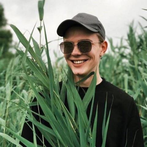 欧美风格情侣头像两张,高清甜蜜的新款欧美情侣头像颜值高