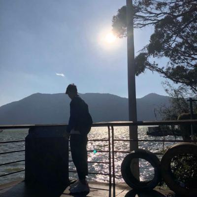 高清好看的唯美一人一张情侣头像图片 唯美情侣头像一人一张