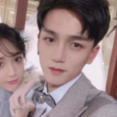 情头一对两张唯美,高清好看真人情侣头像图片一对两张唯美