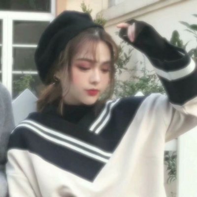 高清好看分开的最潮情侣头像两张 一男一女头像分开