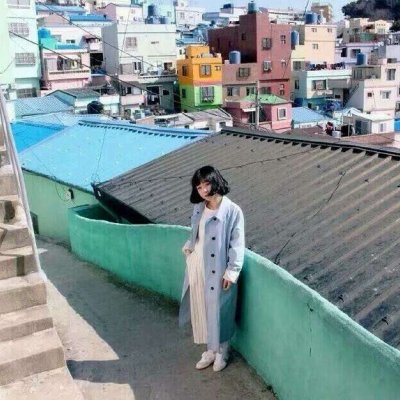 高清好看分开的最潮情侣头像两张 一男一女头像分开