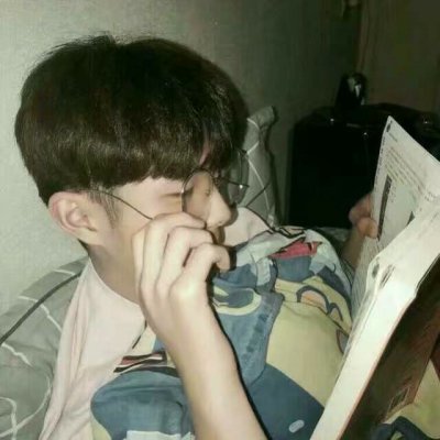 高清好看分开的最潮情侣头像两张 一男一女头像分开