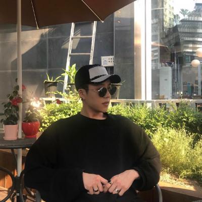 高清好看的不明显的情侣头像一男一女两张 qq头像不明显情侣一对