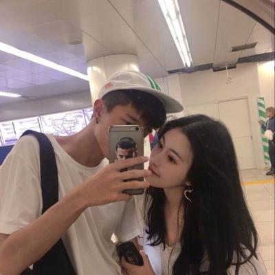高清好看的手机控情侣头像图片 情侣头像手机控一对