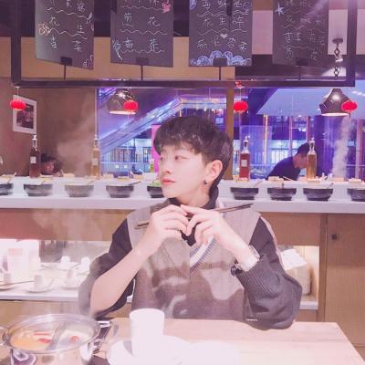 高清新潮的创意情侣头像两张一组 qq情侣头像有创意两张