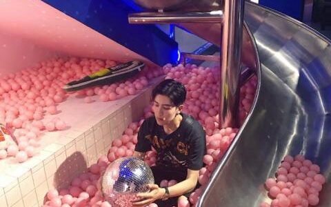 最新韩潮情侣头像高清大图一对 情侣头像高清大图最潮