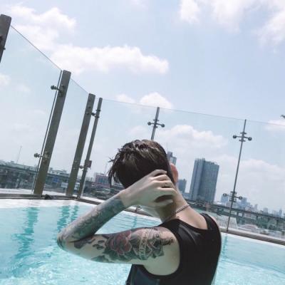 高清好看的潮流一男一女头像图片 微信情侣图片一人一张头像