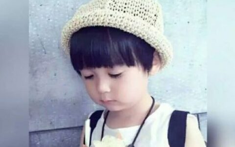 高清好看的小孩子情侣头像 一男一女超可爱的小孩子情侣图片头像