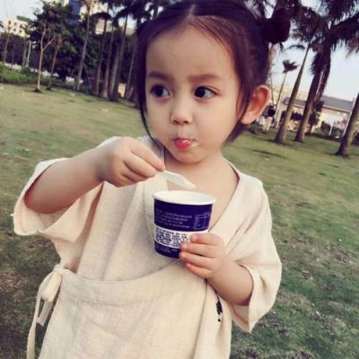 高清好看的小孩子情侣头像 一男一女超可爱的小孩子情侣图片头像