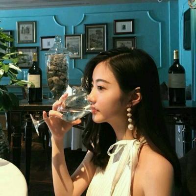 单人好看的高清情头男左女右 情侣头像男左女右分开