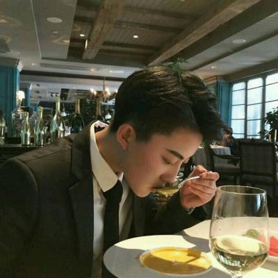 单人好看的高清情头男左女右 情侣头像男左女右分开