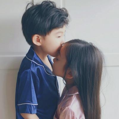 高清可爱的萌娃情侣头像情侣专用