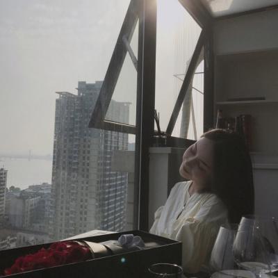 高清情侣头像一男一女,新潮独一无二的好看情侣头像图片