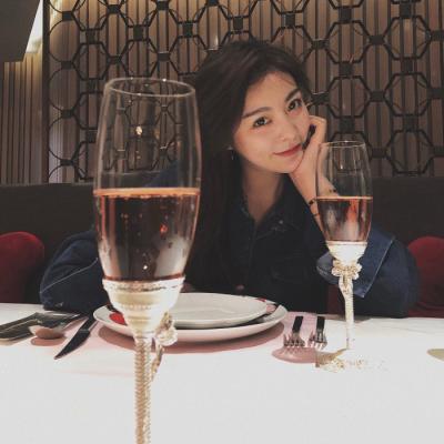 高清情侣头像一男一女,新潮独一无二的好看情侣头像图片