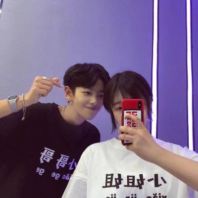 时尚情侣甜蜜秀恩爱 甜蜜情头一对