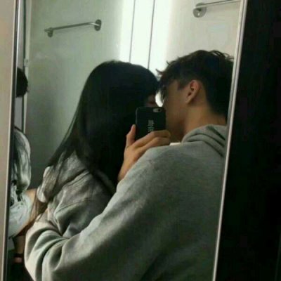 高清甜蜜恩爱的真人情侣头像一对两张
