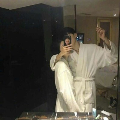 比较个性的真人情头两张高清好看