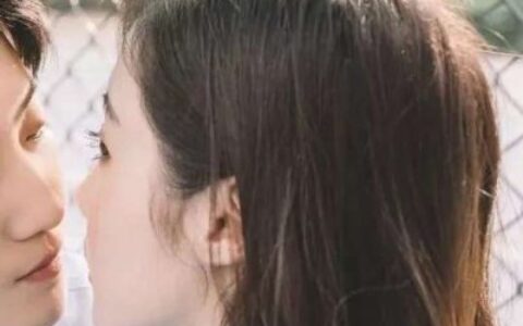 新潮高清情头好看不腻 独一无二情侣头像一对两张