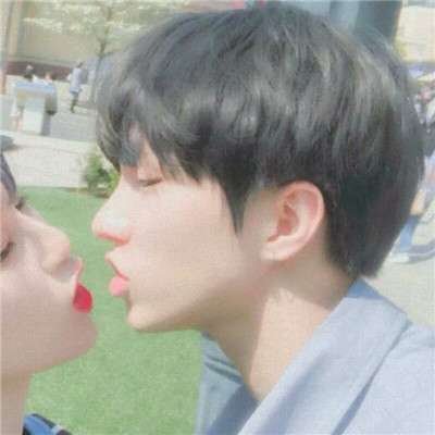 新潮高清情头好看不腻 独一无二情侣头像一对两张