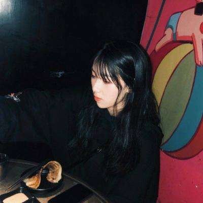 新潮高清情头好看不腻 独一无二情侣头像一对两张