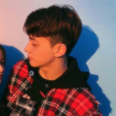 高清新潮的双人情头大图 qq情侣头像双人两张
