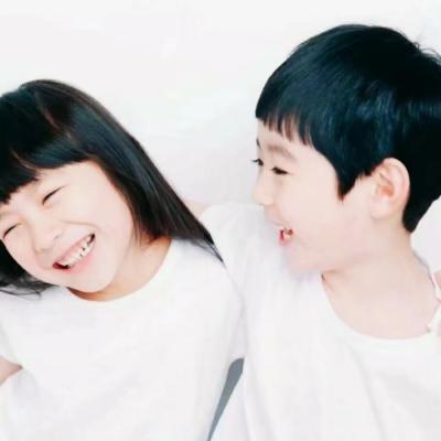 高清可爱的萌娃情头 情侣头像可爱小孩一对