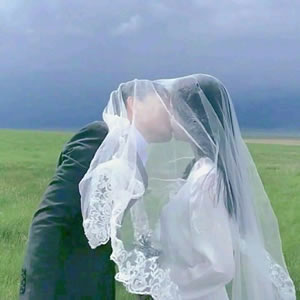 高清唯美的礼服婚纱头像情侣图片 情侣头像婚纱照