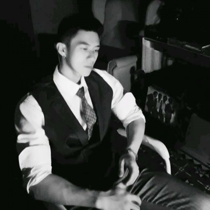 高清好看的黑白情头一张男一张女图片 情侣头像黑白最新版